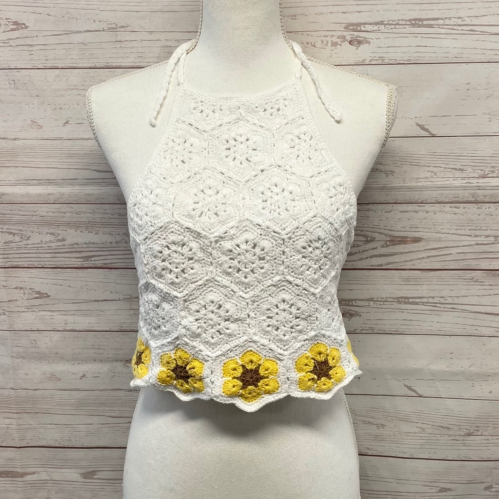 Show Me Your Mumu Crochet Garth Granny Square Halter Top - Picture 2 of 10